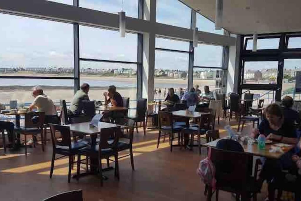 A Bolt Hole By The Beach On The Northumberland Coast Woodhorn Exterior foto